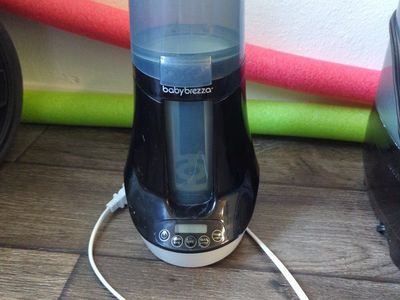 Baby Brezza Instant milk and bottle Warmer