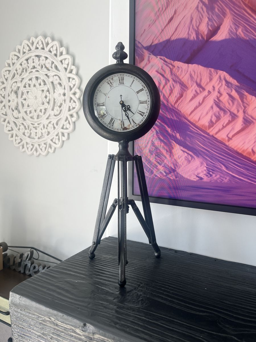 Vintage Style Clock with the Tripod Stand 