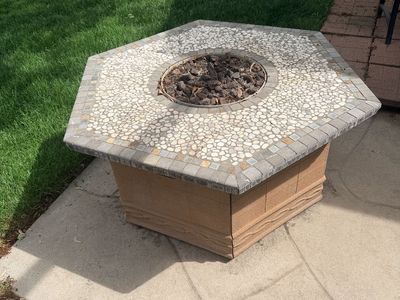 Fire pit table