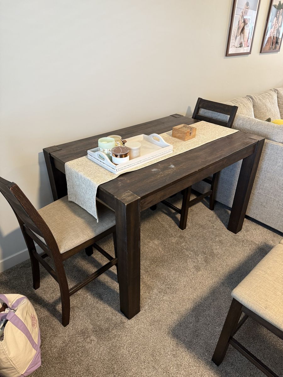 Dark Wood Extendable Dining Table with 6 Chairs - Space Saving Design
