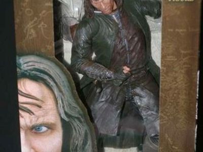 %+ Lord of the Rings Aragorn and Legolas 20" Epic Action Figures 2004 Collectables