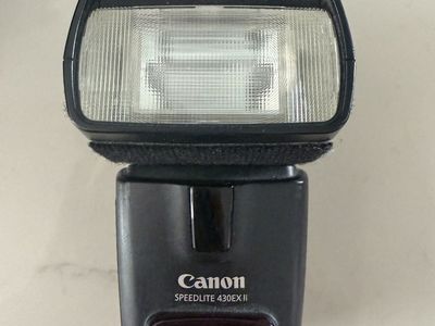 Canon speedlite430 EX II