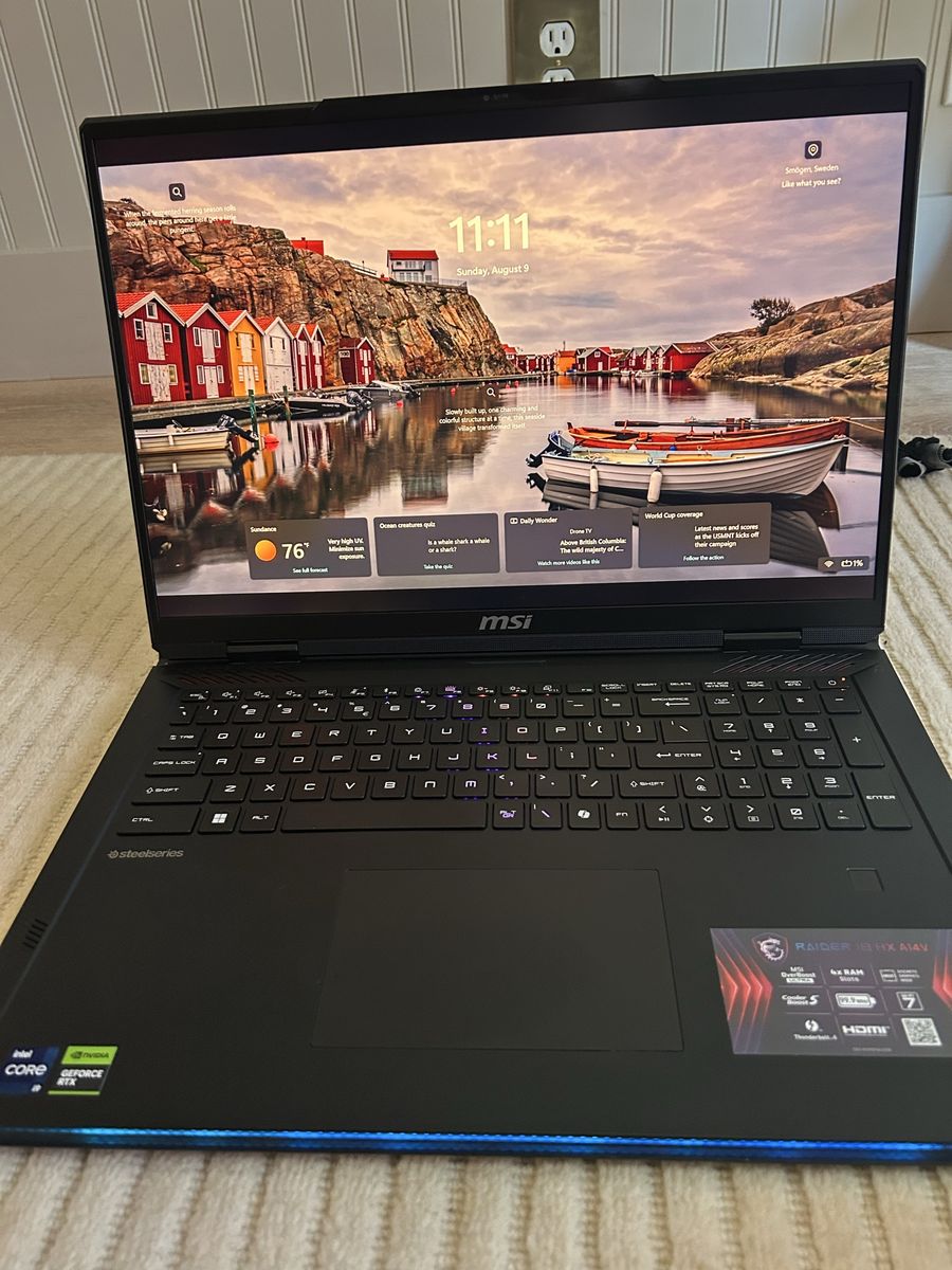 MSI Raider 18 HX A14V Gaming Laptop - Intel Core i9, NVIDIA GeForce RTX