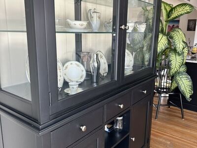 Amish Bassett Furniture China Hitch