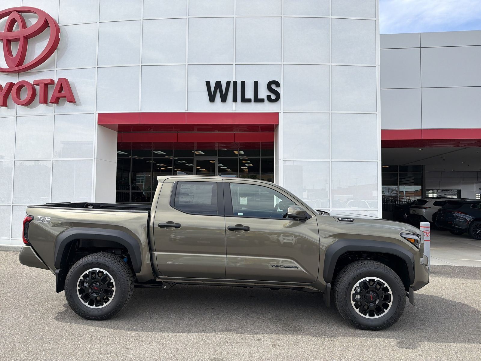2026 Toyota Tacoma TRD Off-Road HV