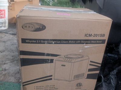 Whynter ICM-201SB 2.1 Quart Upright Ice Cream Maker w/ Stainless Steel Bowl