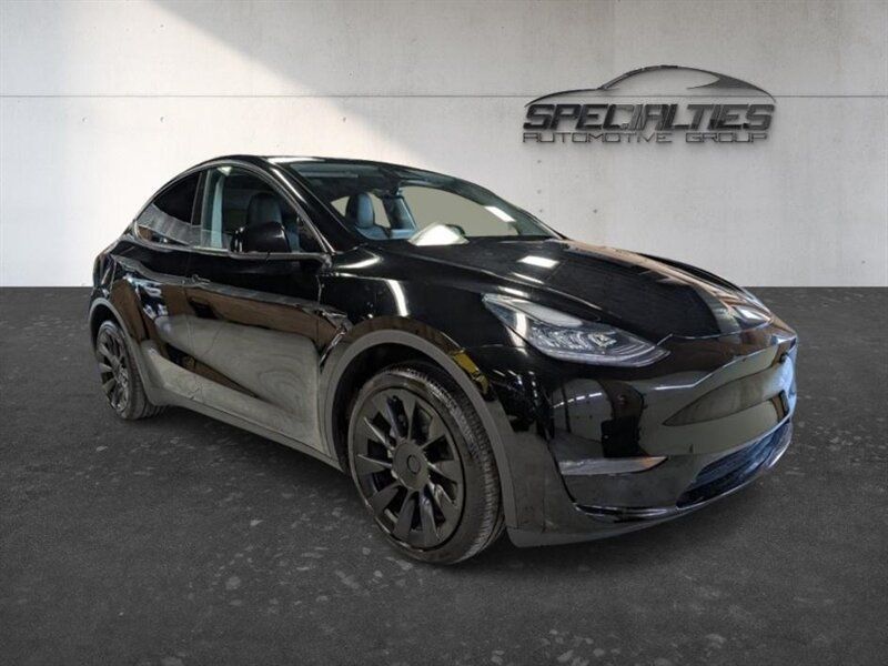 2023 Tesla Model Y Long Range