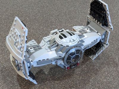 LEGO Star Wars TIE Advanced Prototype 75082