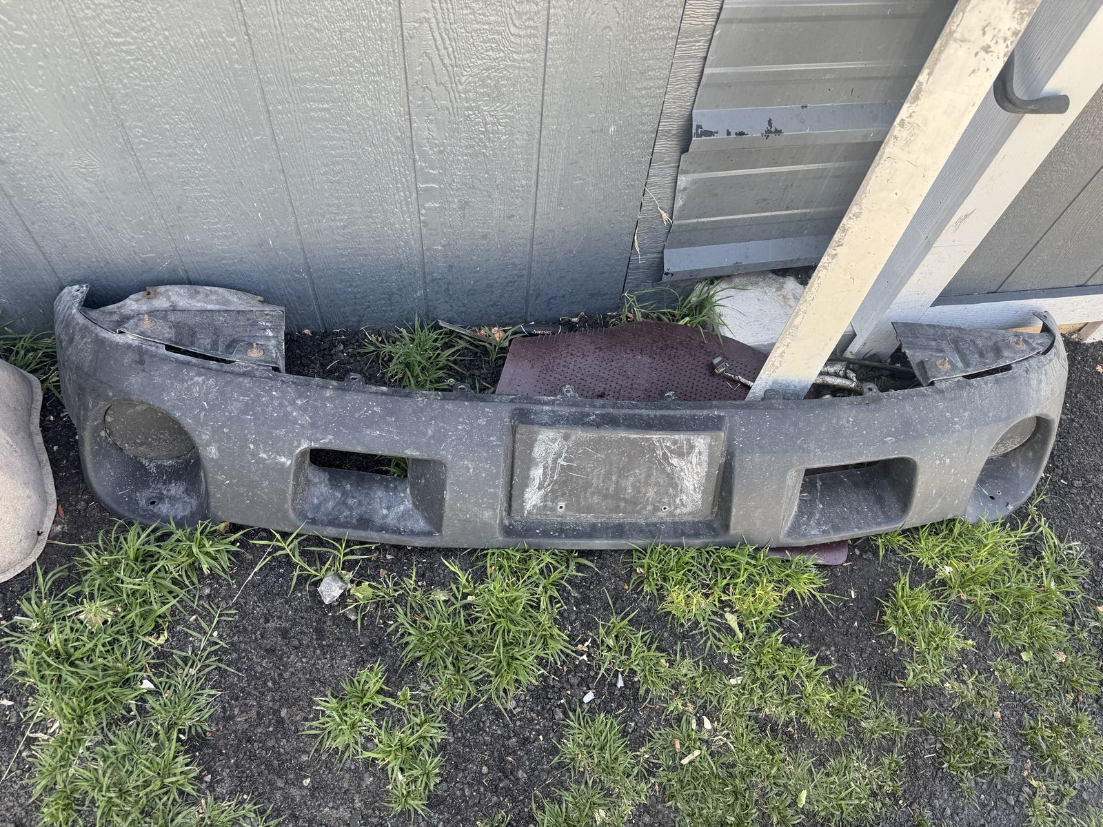 front bumper lower valance designed for 2003-2007 Chevrolet Silverado trucks.