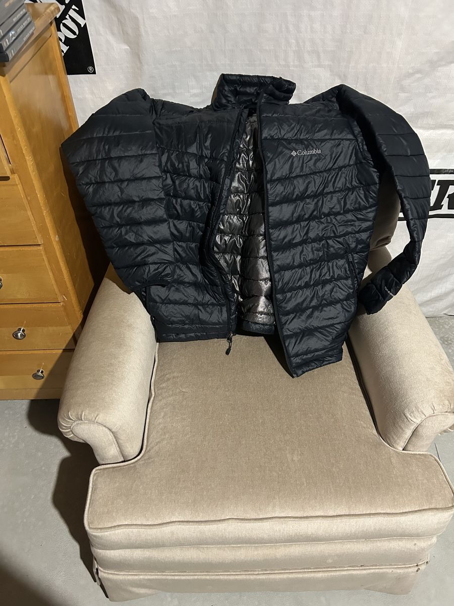 Columbia Black Puffer Jacket with Omni-Heat Technology