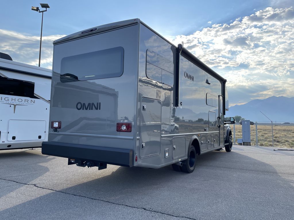 New 2027 Thor Motor Coach Omni Trail Z30