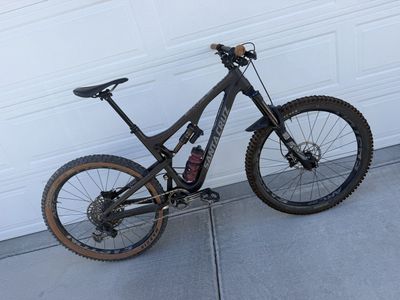 Large Santa Cruz Bronson CC 27.5” - Sram 12spd, Fox Factory, Carbon Handlebar, DT Swiss Hubs