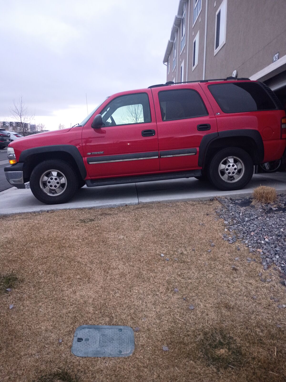 2002 CHEVROLET TAHOE