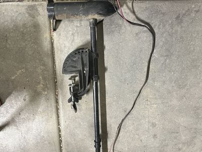 Minn Kota Endura 38 Trolling Motor - 38 lbs. Thrust, 12V - Boat, Kayak, Fishing