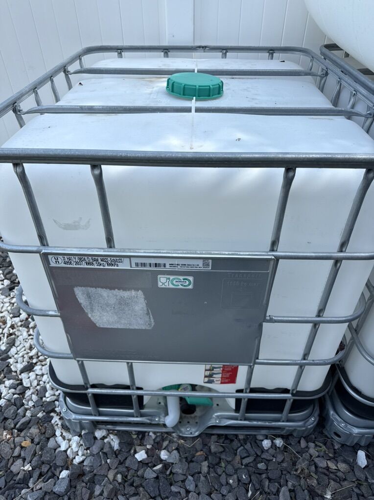 275 Gallons Water Tank