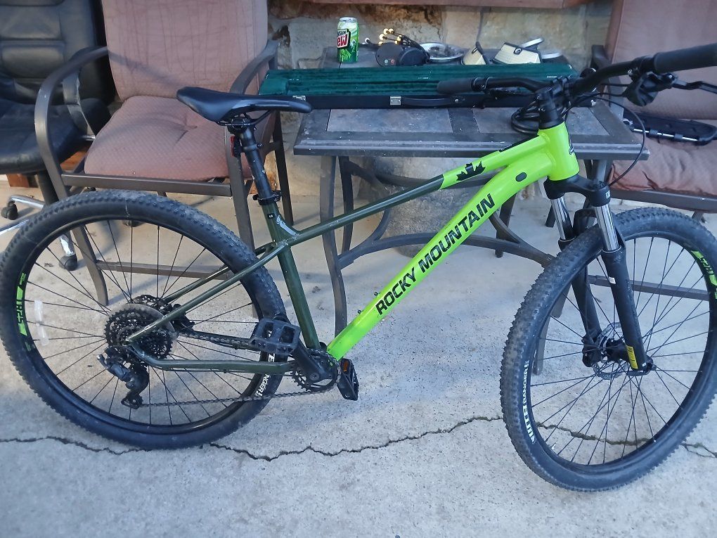 rocky mountain trail bike