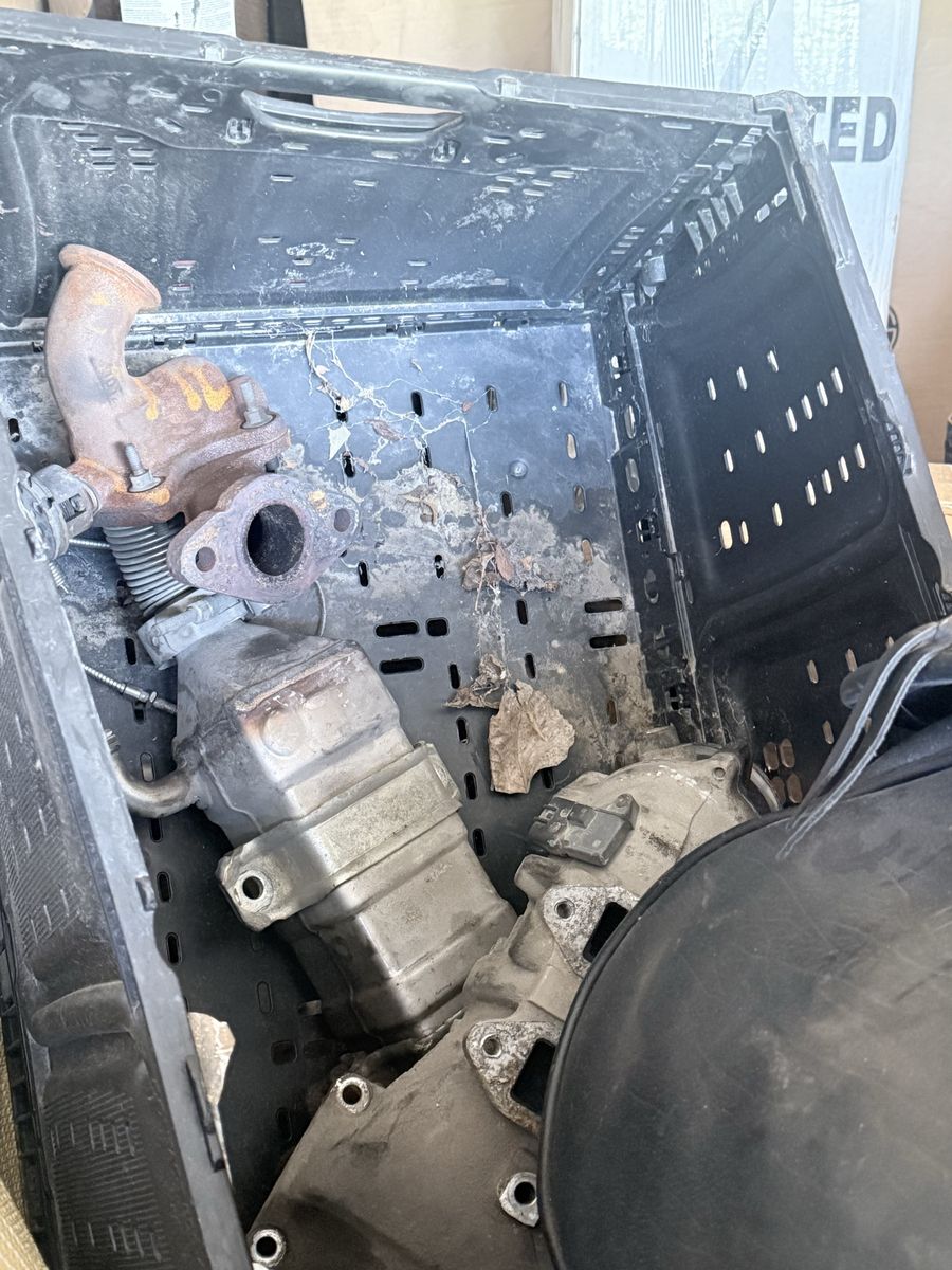 6.7 Cummins egr air cooler exh.manifold