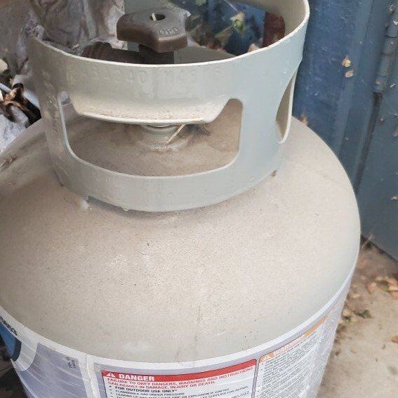 Propane tank (Full)