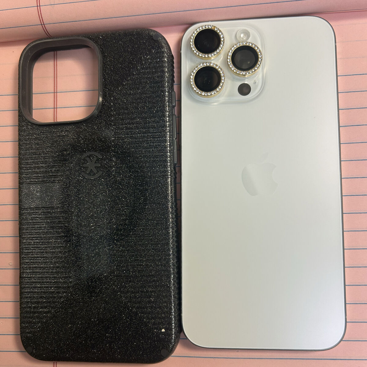 16 PRO MAX 256 GB - BROKEN SCREEN