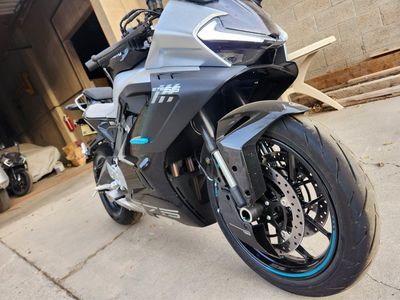 2025 CFMoto 675SS