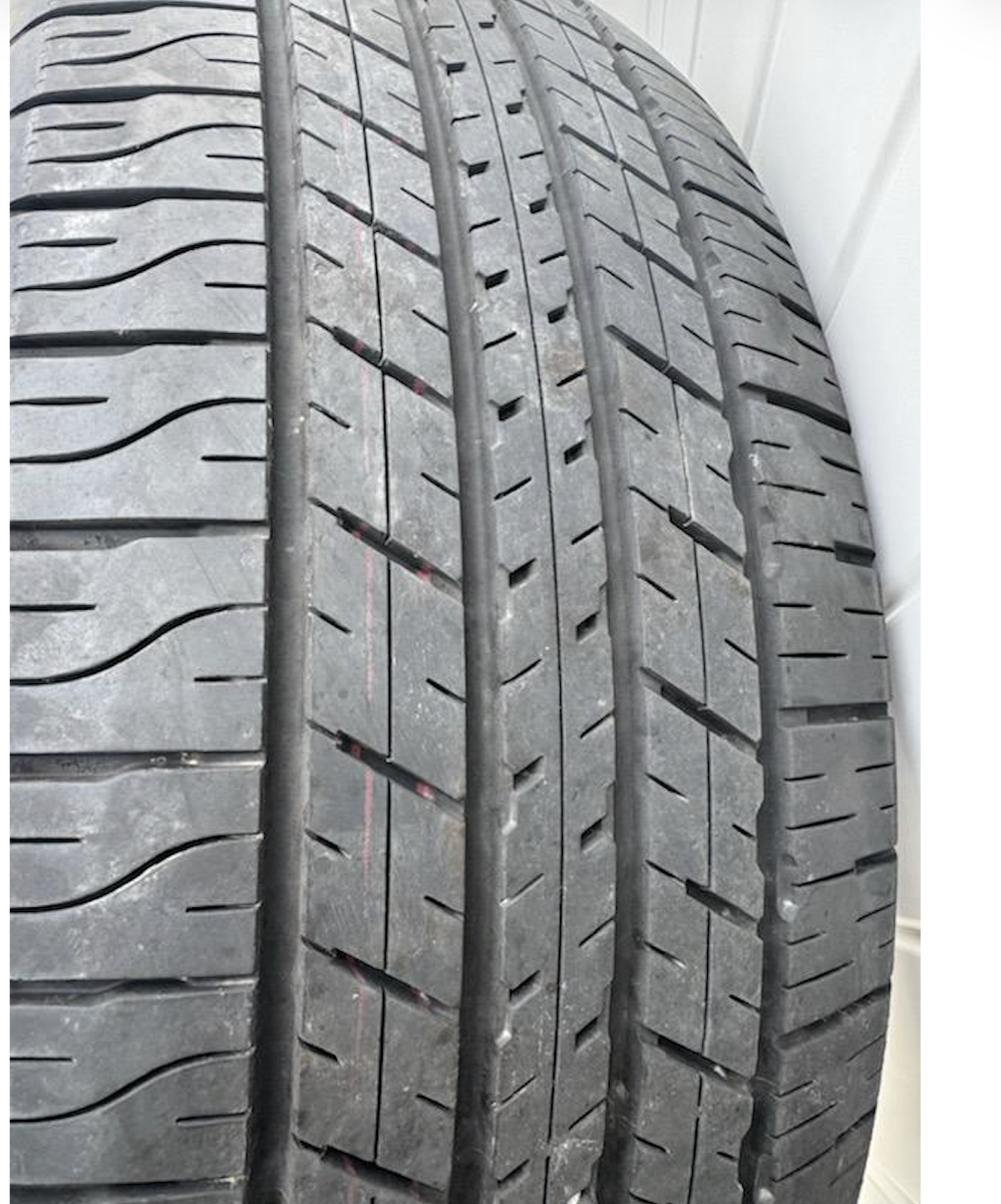 Main image 3