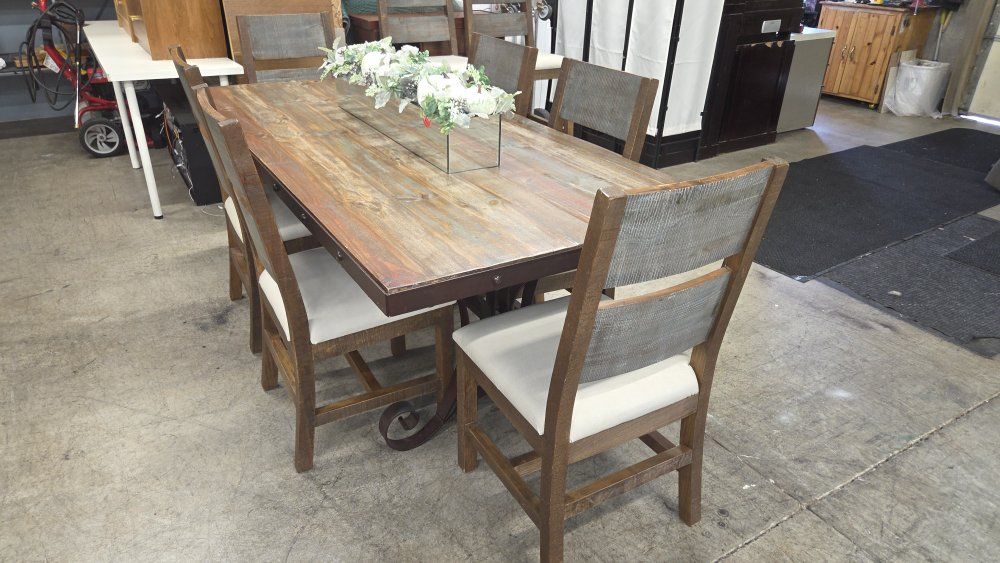 Rustic Antique-style 9-piece Dining Set