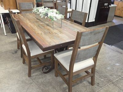 Rustic Antique-style 9-piece Dining Set