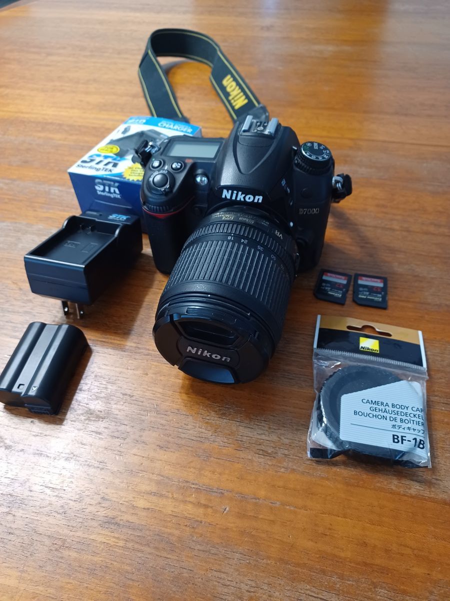 Nikon D7000 Camera and Lens