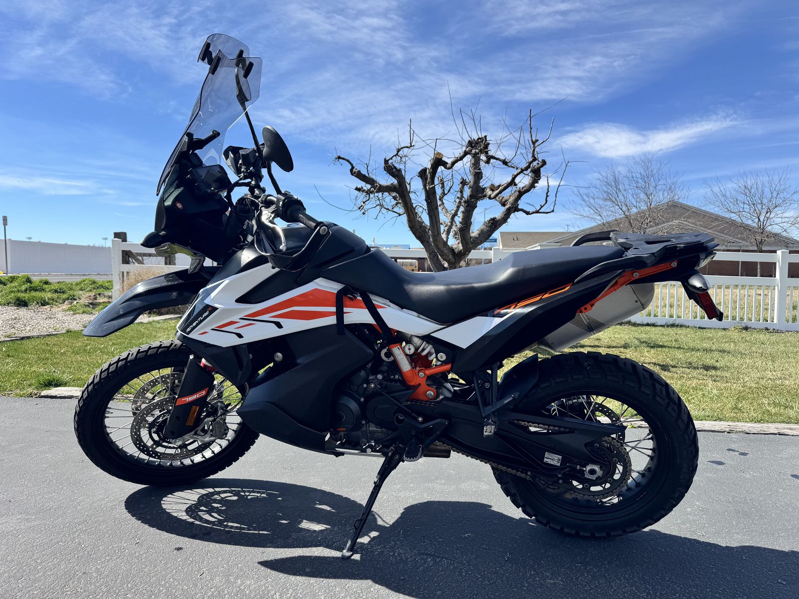 2020 KTM Adventure R, 11,000 miles