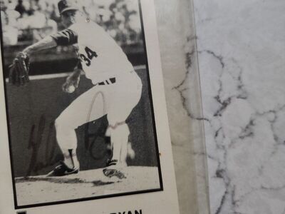 autograph Nolan Ryan picture