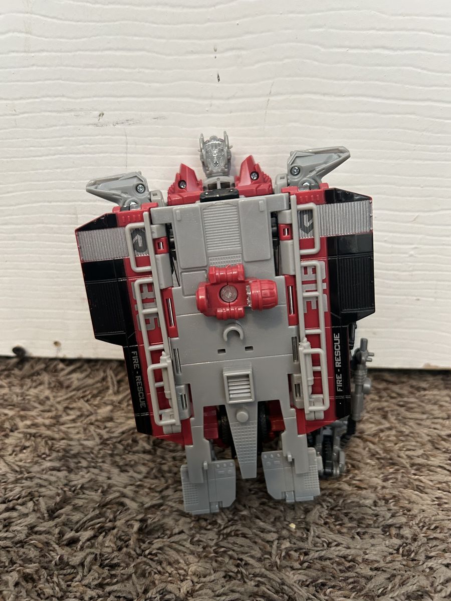 Main image 4