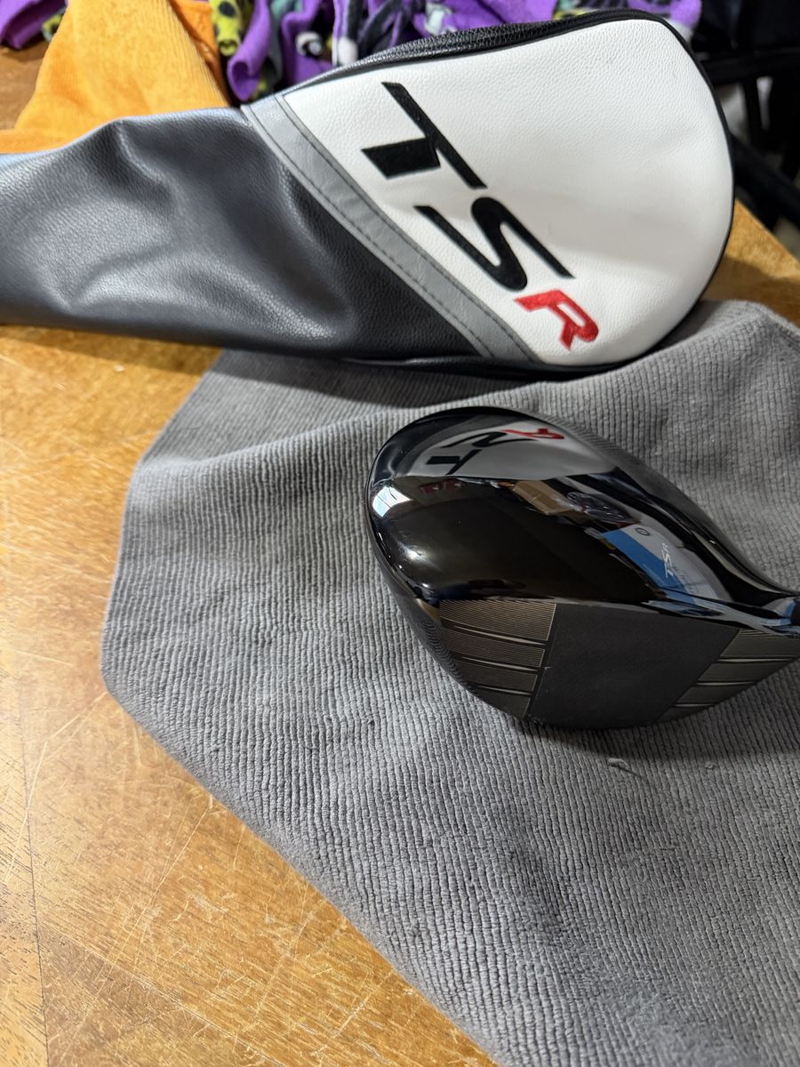 Titleist TSR2 Driver - Upgraded Stiff Shaft