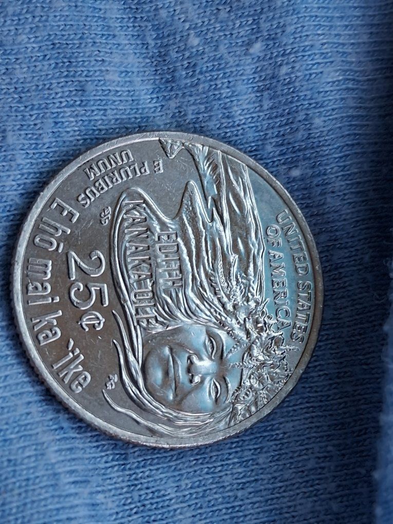 Unique Silver-Toned Quarter Commemorative Coin - E Pluribus Unum
