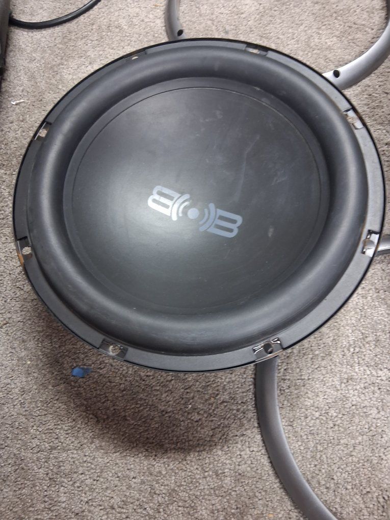Main image 3
