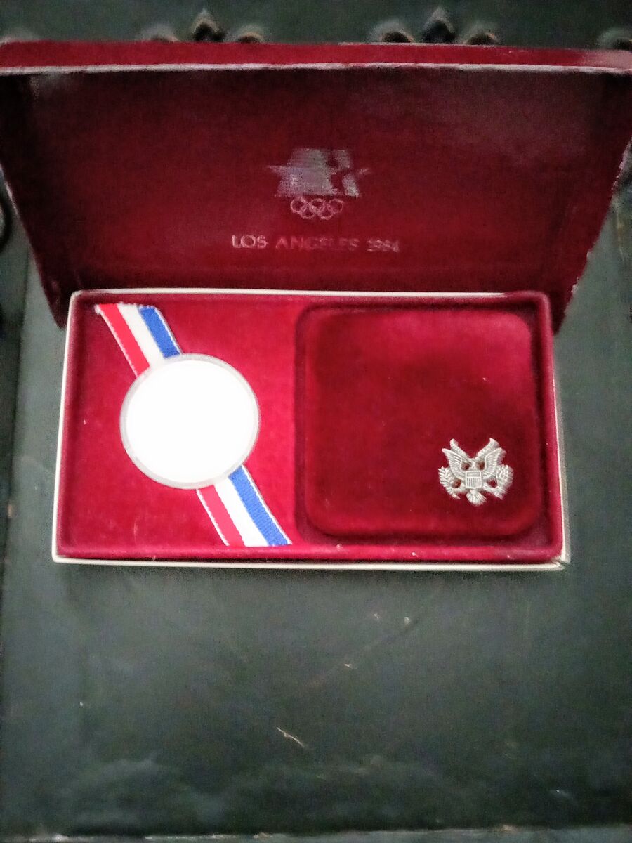 Sterling Silver dollar los Angeles Olympic coin box and papers