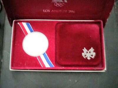 Sterling Silver dollar los Angeles Olympic coin box and papers