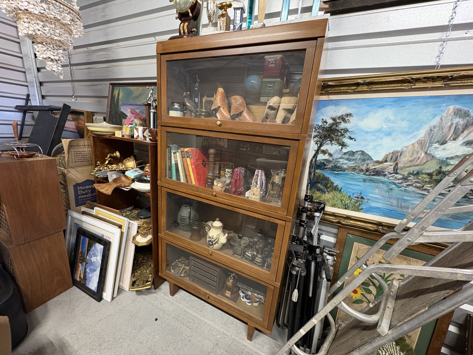 Beautiful vintage barrister lawyers bookcase.. USA made by Hale.  Mid Century modern  base legs MCM shelves shelving shelf