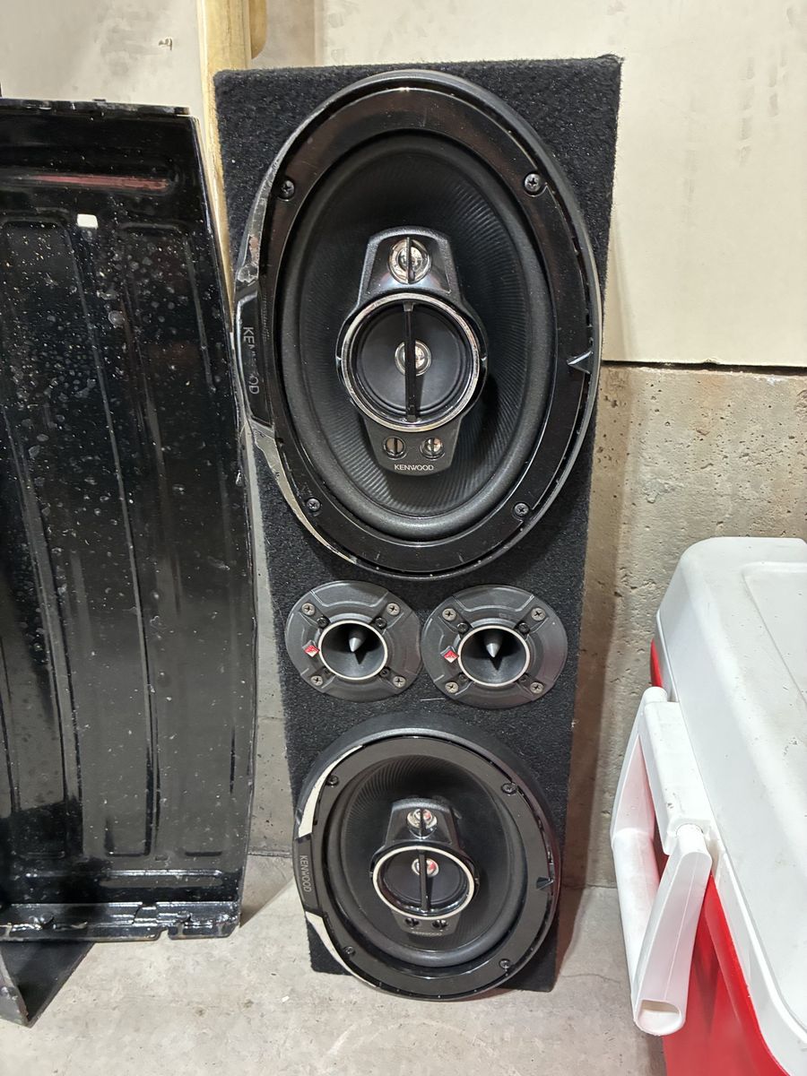 Kenwood 6x9s and Rockford bullets tweeters