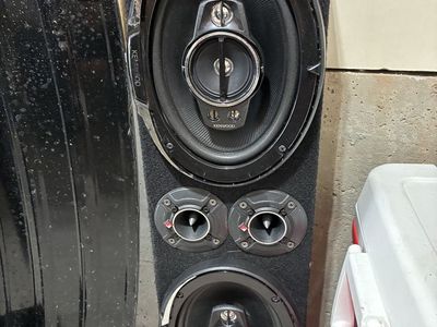 Kenwood 6x9s and Rockford bullets tweeters