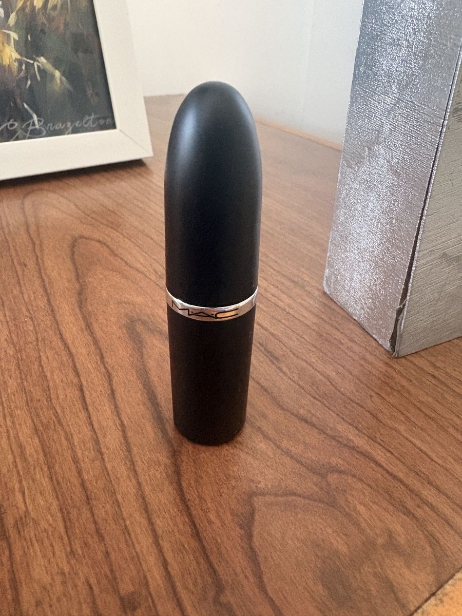 MAC MACximal Sleek Satin Lipstick - 813 Left On Red