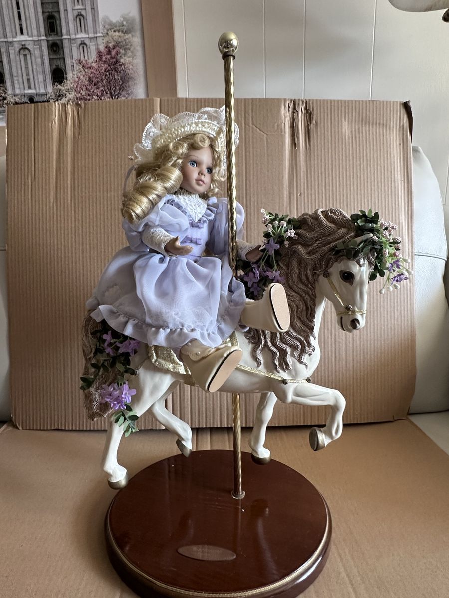 Ashton-Drake four season Vintage Porcelain Carousel Horse Doll Set with Extra Dolls & Stand 