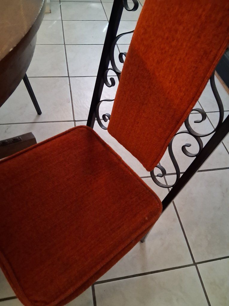 Main image 4