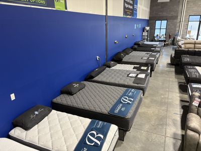 BRAND NAME CLEARANCE MATTRESS WAREHOUSE