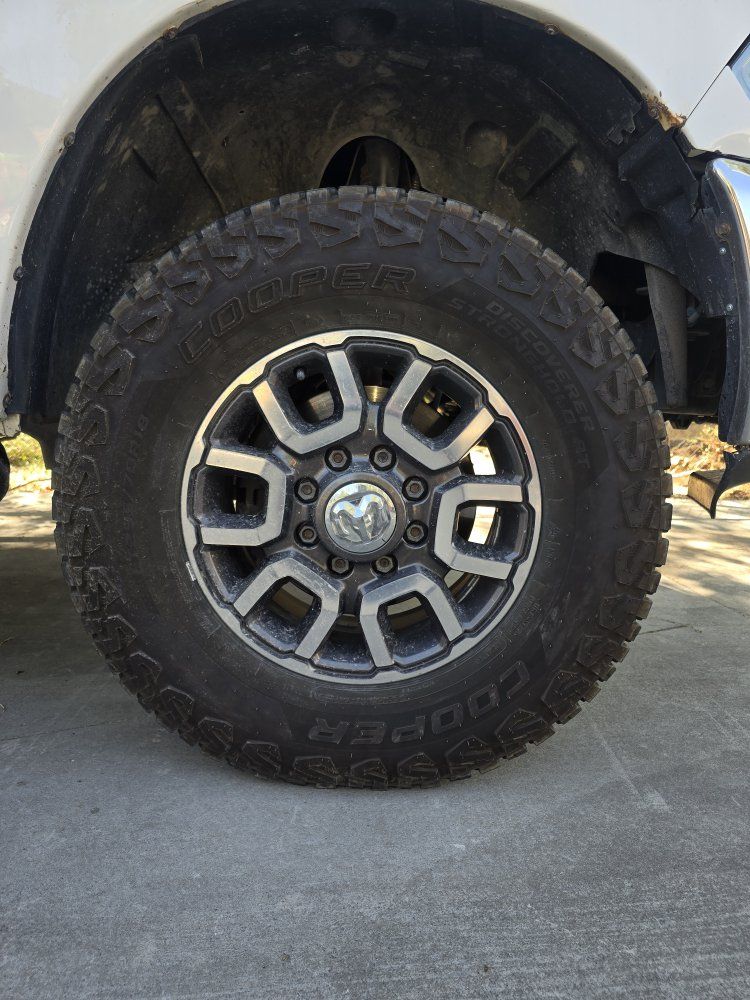 295/70r18