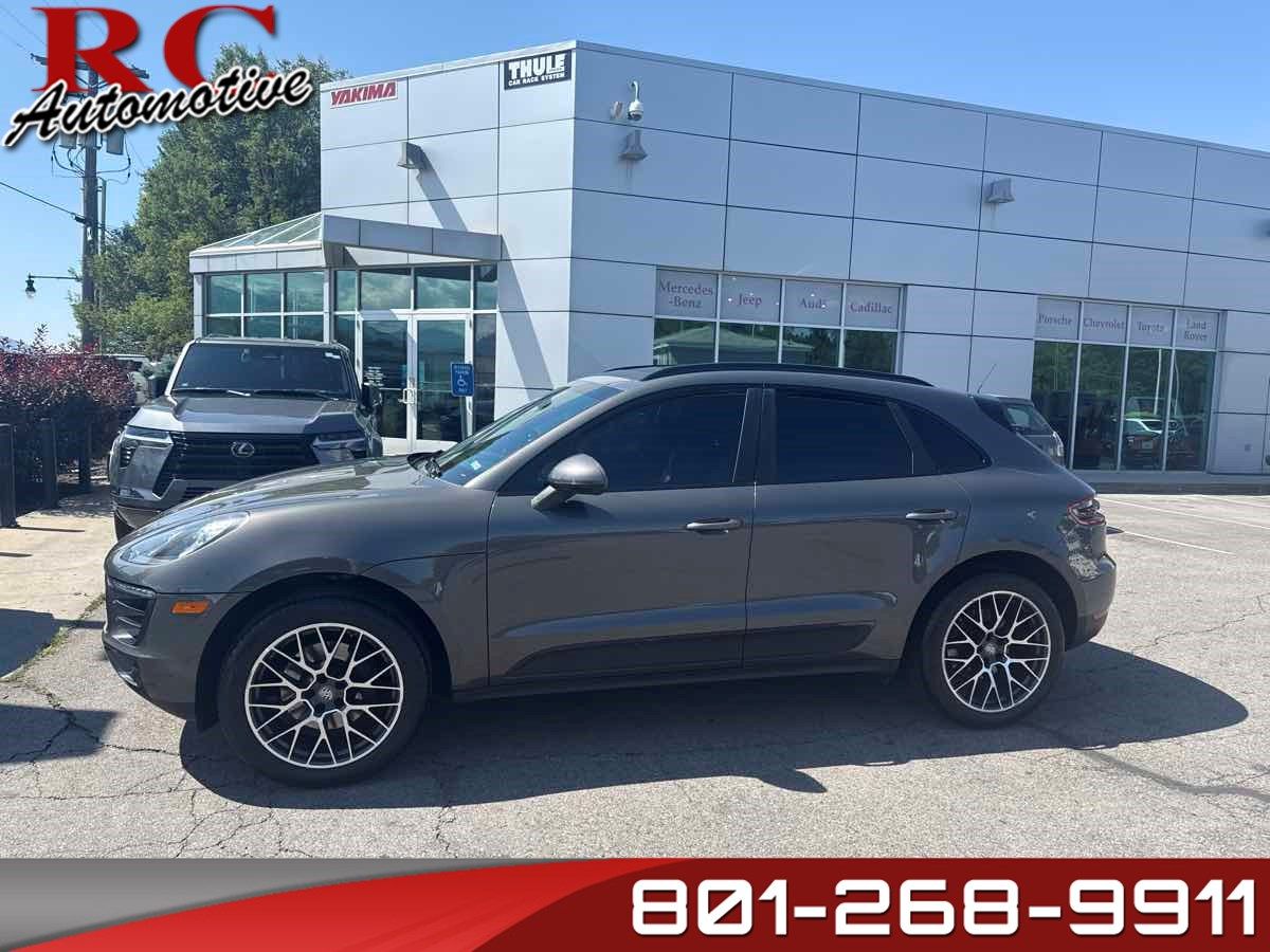 2017 Porsche Macan Base