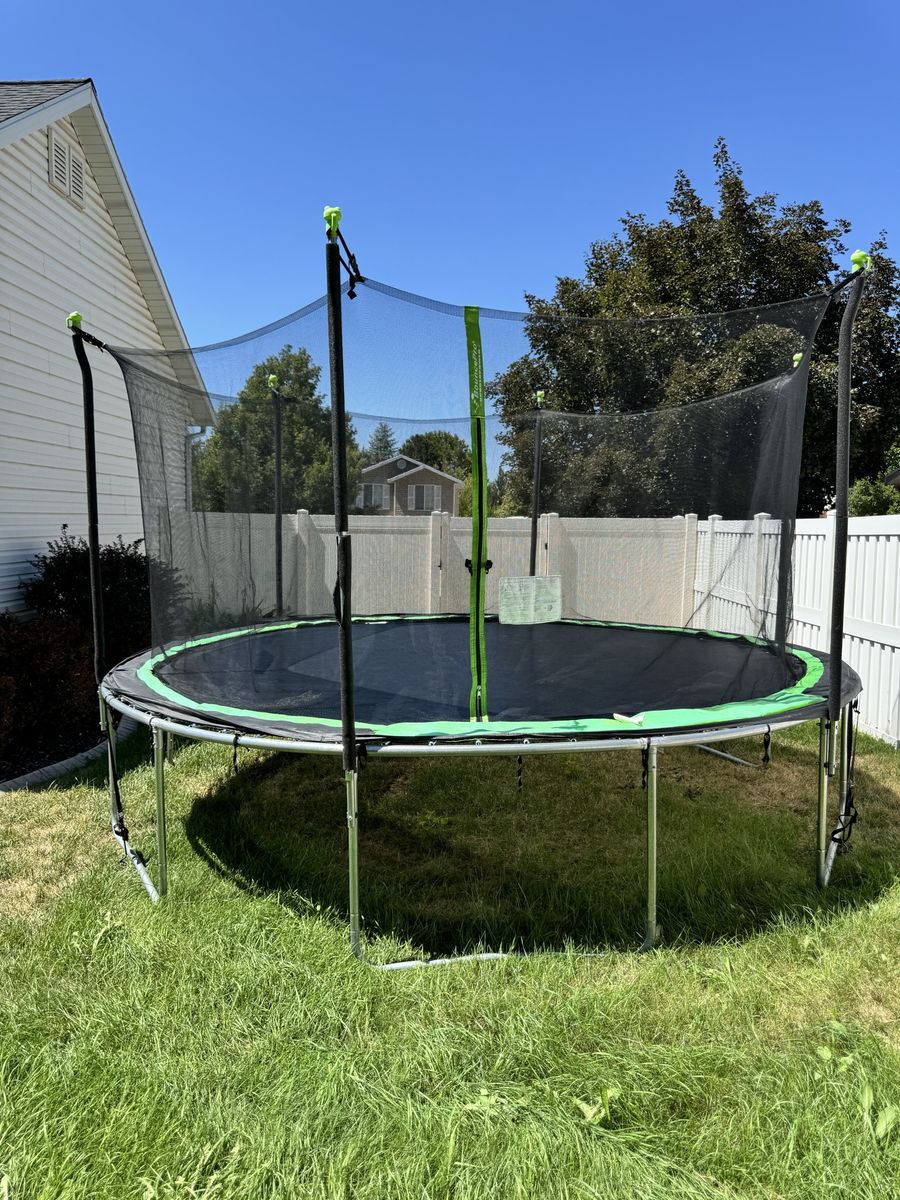 Trampoline 