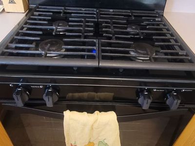 Gas oven and stove