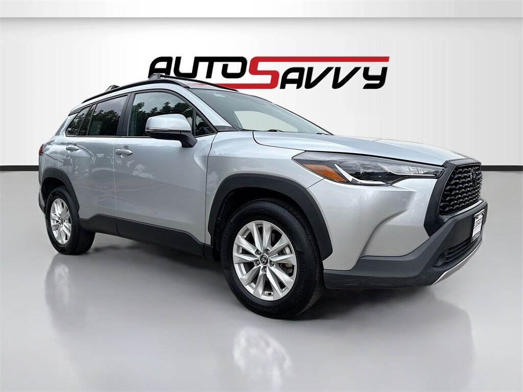 2022 TOYOTA COROLLA CROSS LE