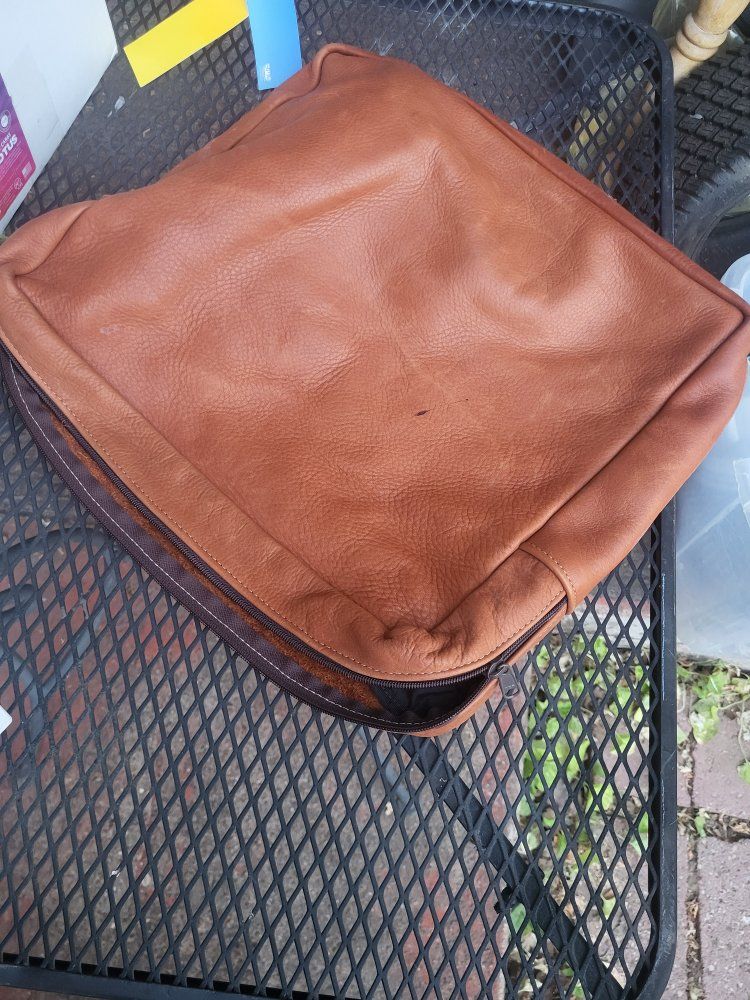 Unbranded Brown Leather bag, Zippered