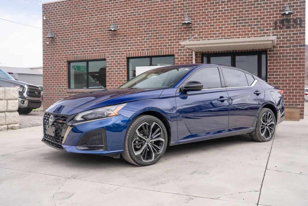 2024 NISSAN ALTIMA 2.5 SR
